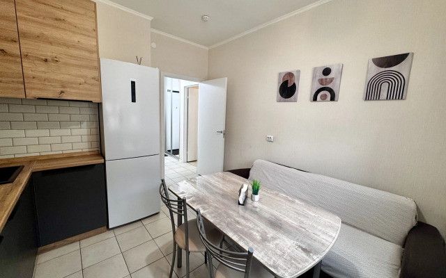 Квартира Однушка с Кроватью и Диваном на Кухне