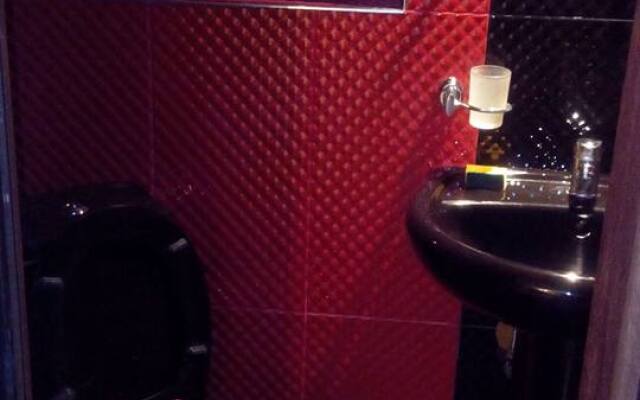 V Starom Batumi Guest House