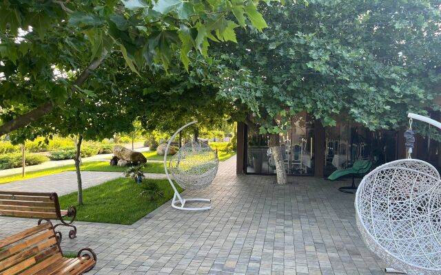 Гостевой дом Retro Hall