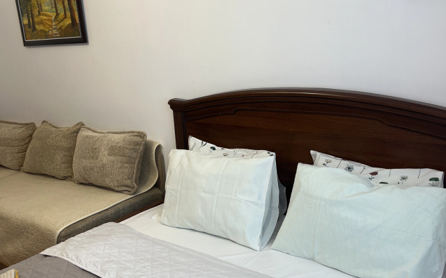 Квартира Комфортная Трехкомнатная в Самом Центре