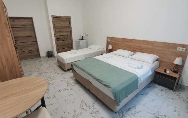 Dom U Morya Guest house