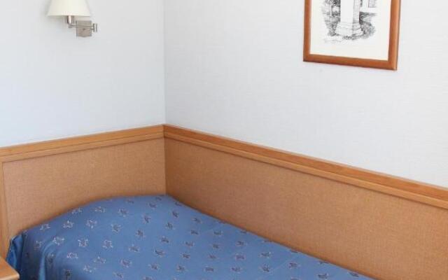 Отель Надеждинский