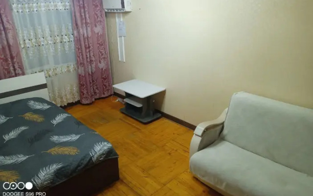 Polnotsennaya Odnokomnatnaya s Konditsionerom Flat