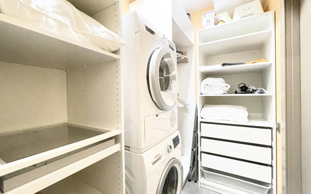 S 2 Spalnyami V Zhk Sokol Flat