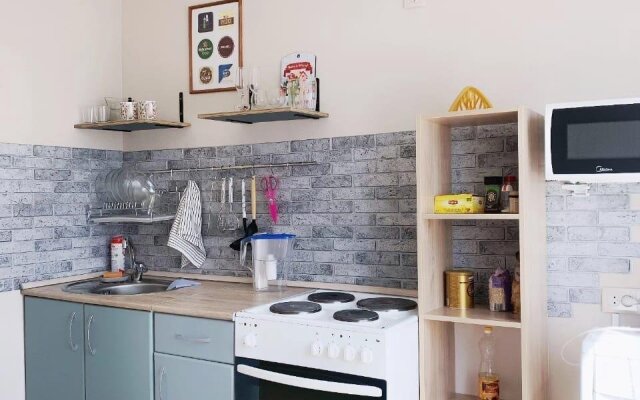 Апартаменты Взлетная 18