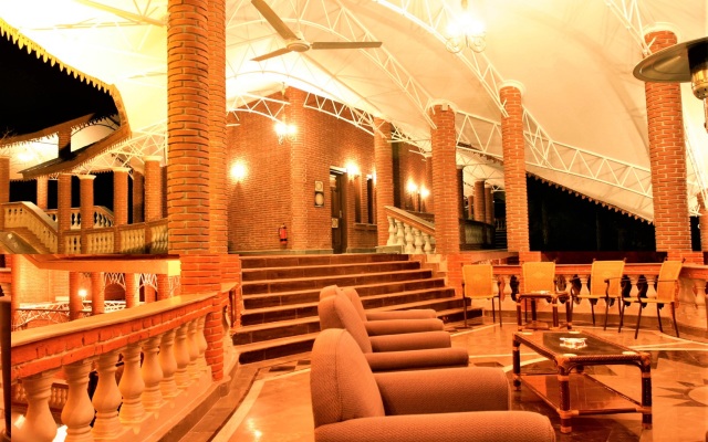 Отель WelcomHeritage Taragarh Palace