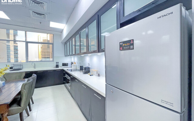 Апартаменты Luxury Penthouse with Marina and Sea Views|bnbme-2301