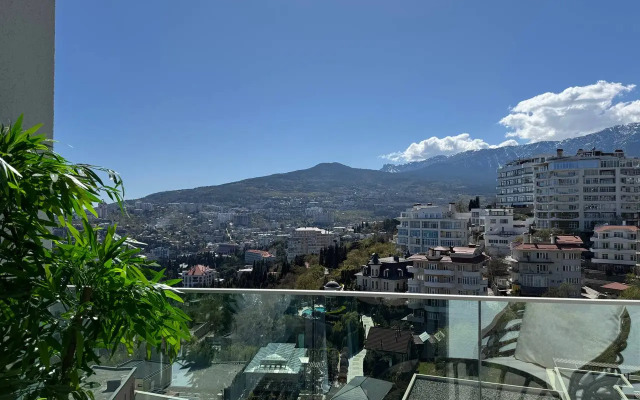 Апартаменты в Ялте на холме Дарсан