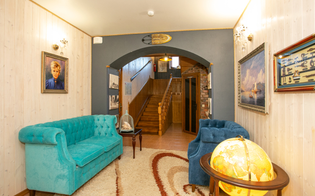 Grey-S Guest House