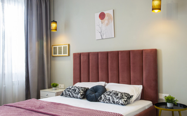 Ryadom S Gertsen Plaza Flat
