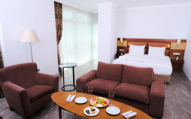 Armis Hotel