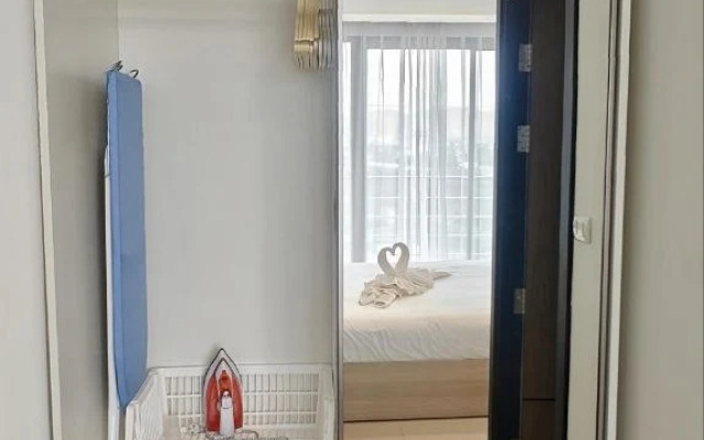 Aurora Thai Mbc Apartments