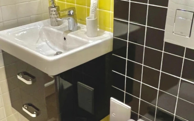 Apartament Stone v Rezidentsii Baykalskiye Kholmy