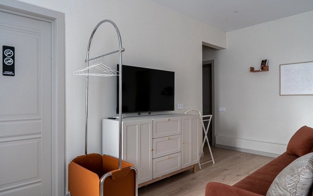 Апартаменты с дизайнерским ремонтом на центральной улице (до 4х гостей)