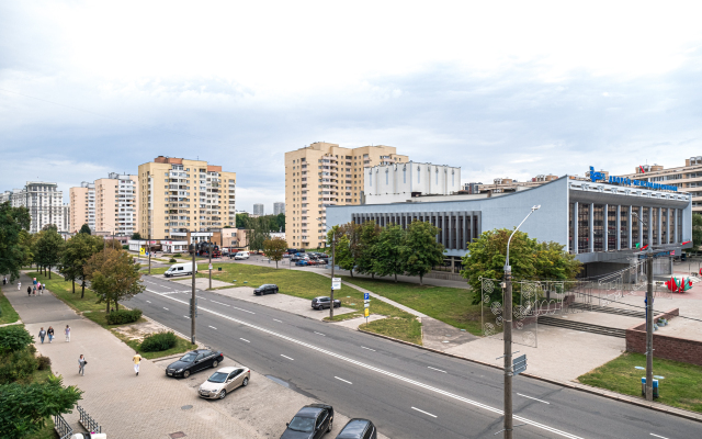 Kvartira uyutnaya i prostornaya s parkingom