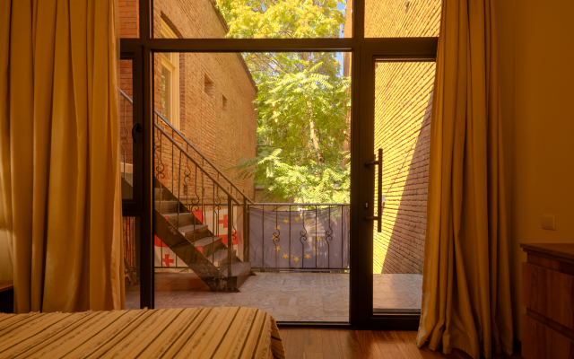 Philosophy Old Tbilsi Boutique-hotel