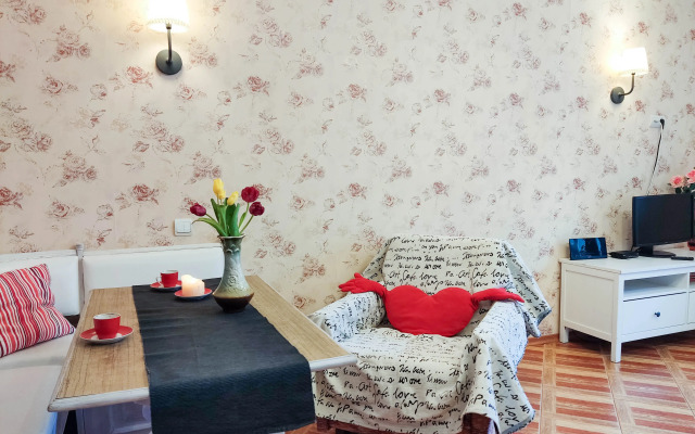 Апартаменты Евродвушка в центре города Сеть ЙоХоум