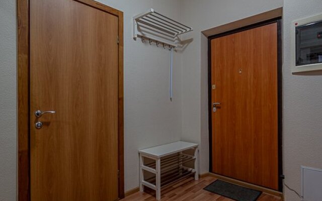 Apartment Rooms-ekb 8 Marta Street 190 (17 floor, 582)
