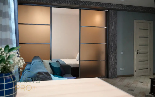 Aparts Pro Stilnaya studiya u Volgi v ZHK Brig na 7 etazhe Flat