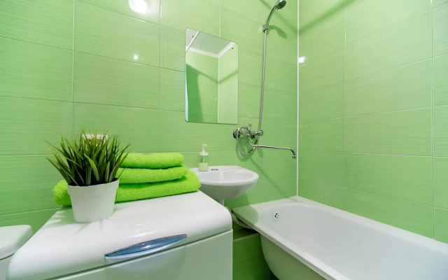 Квартира Как Дома с видом на Дом и Улицу