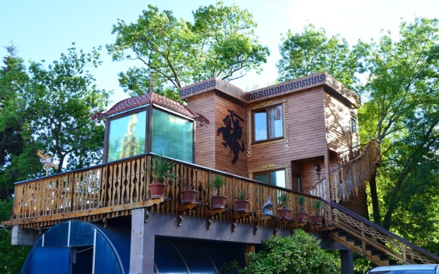 Medniy Vsadnyk Guest house