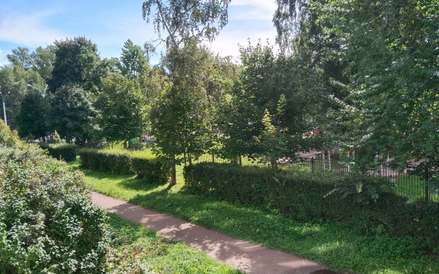 Shepetovskaya Street Flat
