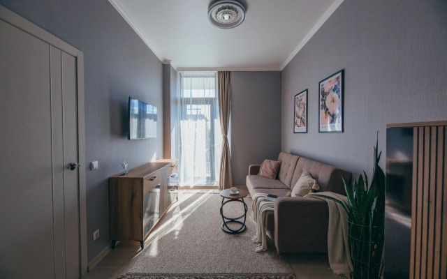 Na Pervoy Linii Flat