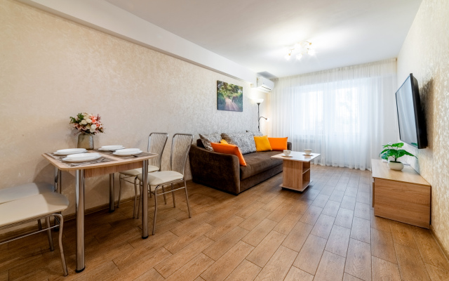 Uyutnaya 2-Kh Komnatnaya Flat