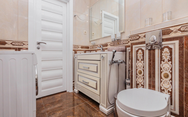 Per. Bogdana Khmelnitskogo 10 Flat