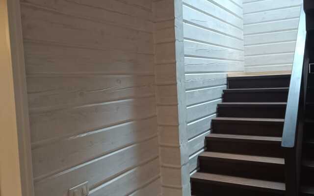 Gostevoy Dom Ilyinskoye 77 Private House
