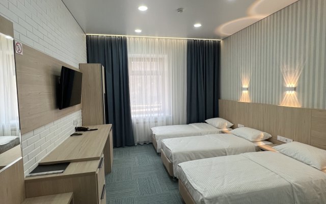 Boulevard Hotel
