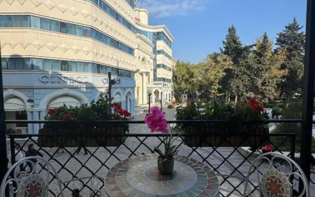 Nizami Central Park Hotel