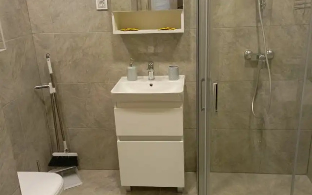 hotel Chetyrekhmestnye Apartamenty Leohotels Na Vitebskom, 99 Apartment