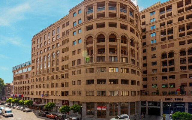 On Amiryan Str. 4/6-120 Apartments