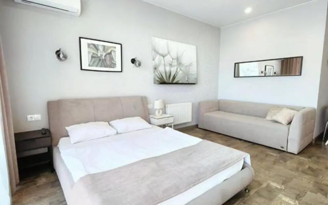 Апартаменты 40 м² на Первой Линии Моря