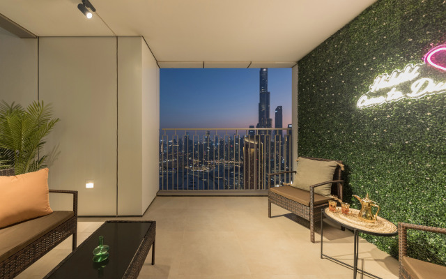 Welcome Home in Downtown Views Apartments