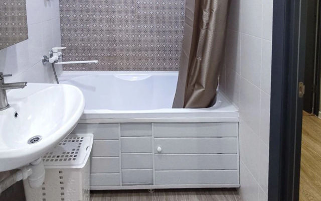 Studiya Yevro Flat