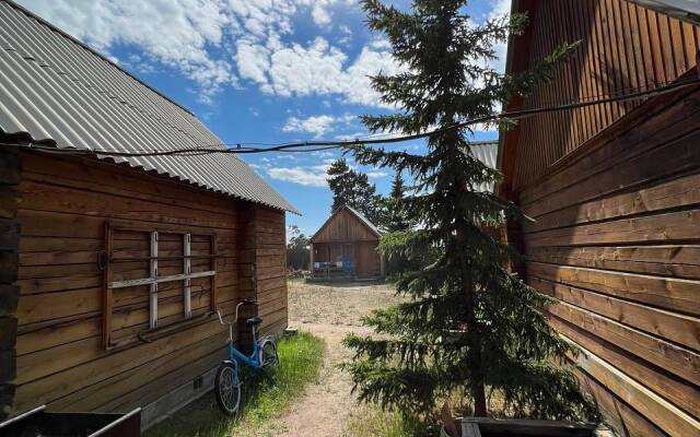 Zhemchuzhina Olkhona Guest House