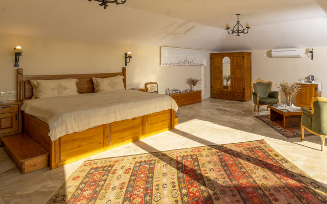 Mandarin & Mango Boutique Hotel