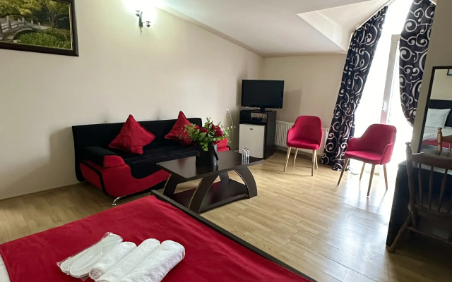 Qeroli old town Hotel