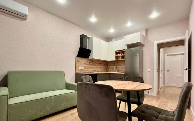 Квартира Просторная 2Комнатная Рядом с Аэропортом на Гусарской