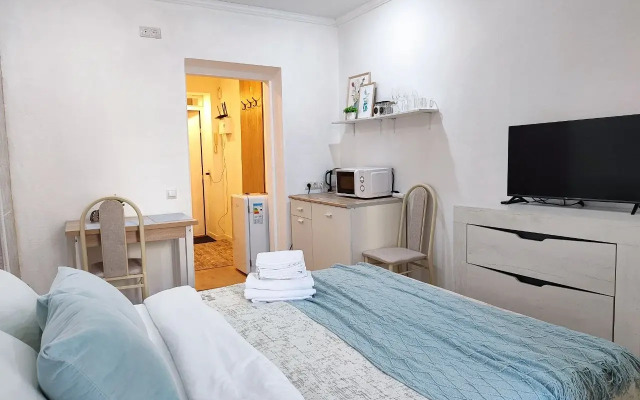 Studiya Ryadom s Kurortnoy Zonoy Apartments