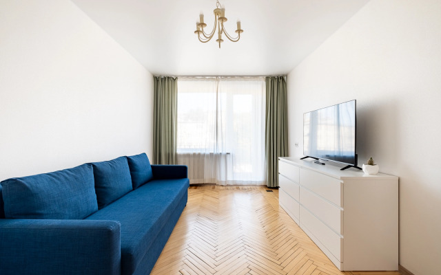 U Metro Zvezdnaya Apartments
