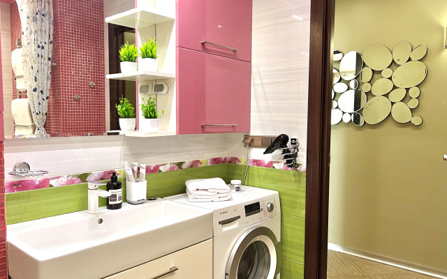 S Dizaynerskim Remontom na Belorusskoy Flat