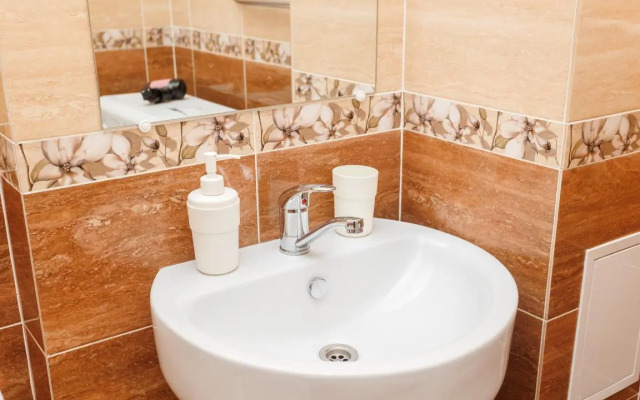 Студия Этажидейли возле Высоцкого