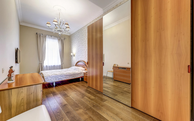 Квартира на набережной канала Грибоедова 27