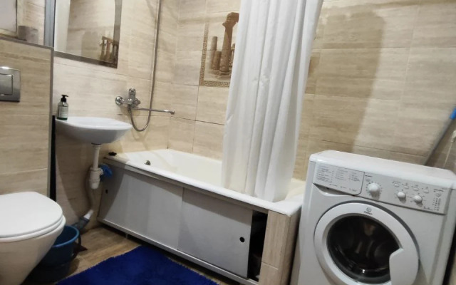 Апартаменты Уютная студия на Народном Владдом25