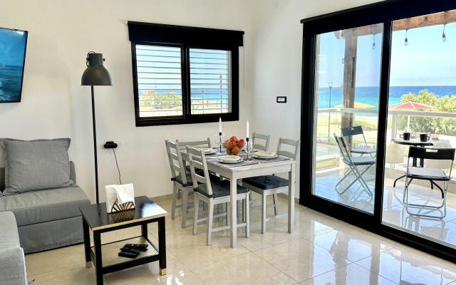 GW951 Gugel Waves Amazing Seaview Flat