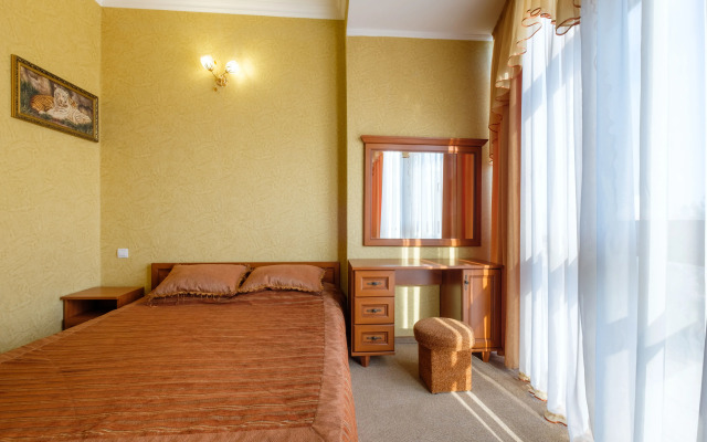 Отель Феодосия