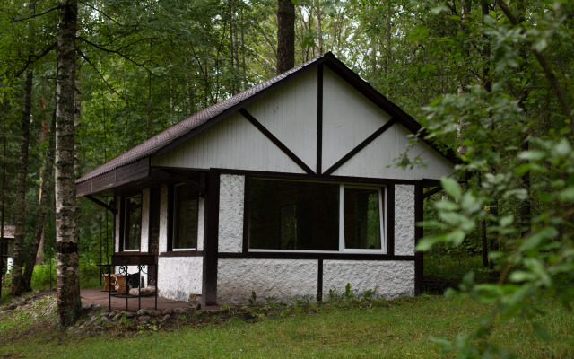 Dobryj Los Recreation camp